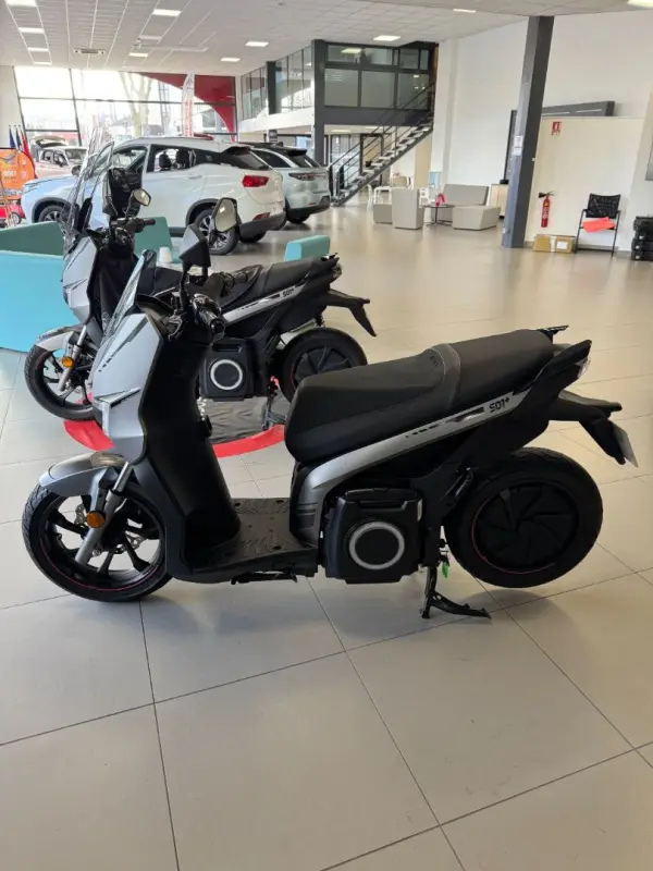 Silence S01+ PLUS 5.6 kWh Autonomie 133km WMTC Push to Pass - Photo 2