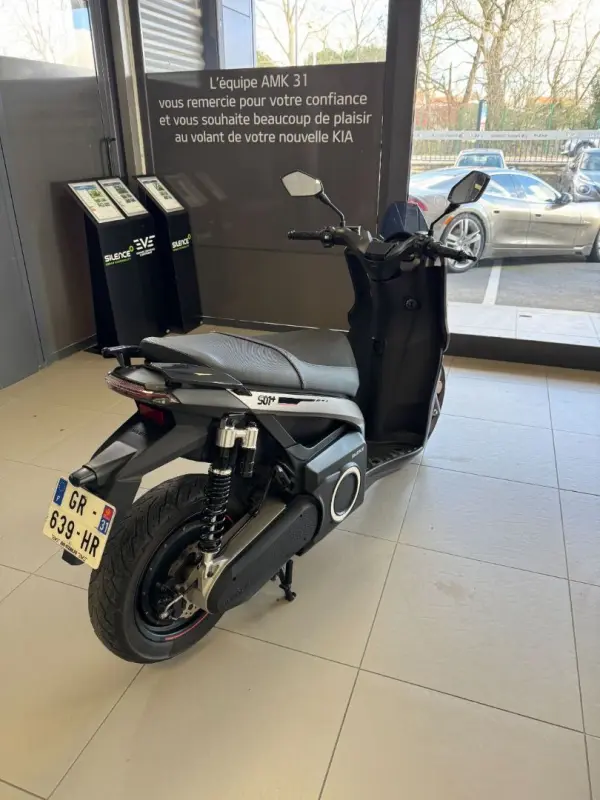 Silence S01+ PLUS 5.6 kWh Autonomie 133km WMTC Push to Pass - Photo 4