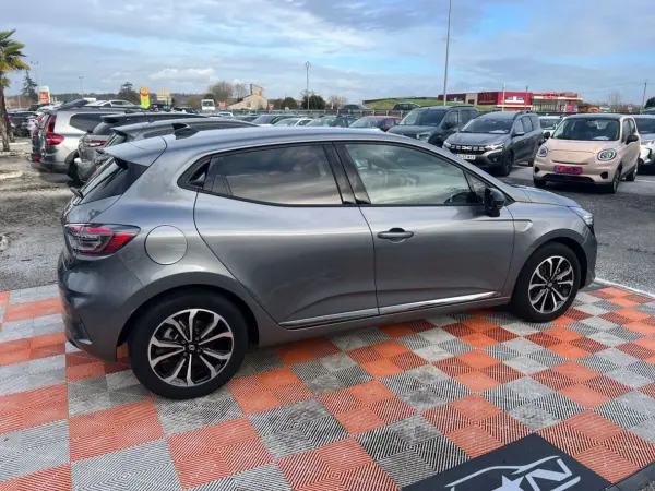 Renault CLIO V E-TECH 145 TECHNO GPS 9.3" Caméra 360° Hifi BOSE - Photo 4