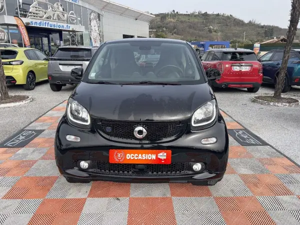 Smart FORTWO III (2) BEV 18KWH 82 EQ COUPE PRIME - Photo 2