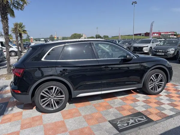 Audi Q5 TDI 190 S-TRONIC QUATTRO DESIGN LUXE - Photo 4