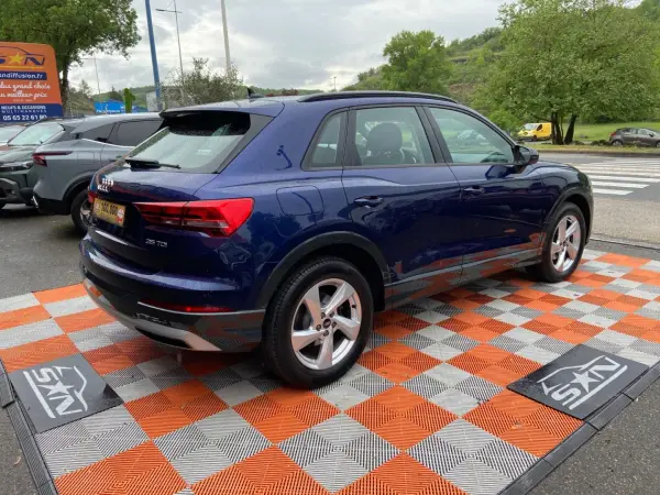 Audi Q3 35 TDI 150 S TRONIC DESIGN GPS Caméra JA 19" Keyless - Photo 5