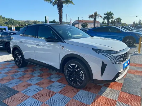 Peugeot 3008 Hybrid 145 e-DCS6 GT Pack 360° Vision & Drive Assist Plus - Photo 3