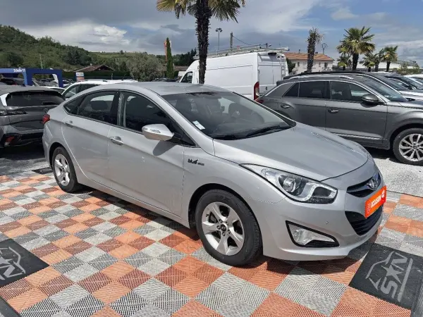 Hyundai I40 1.7 CRDI 115 PACK BUSINESS GPS - Photo 3