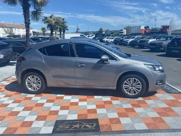 DS DS4 1.2 PURETECH 130 CHIC - Photo 4