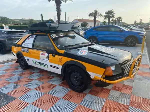 Renault FUEGO GTX 2 LITRES - Photo 3